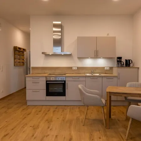 Frank Apartment